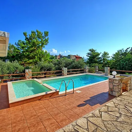 Villa Kastro By Posarellivillas